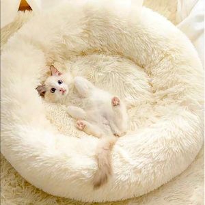 Round Plush Donut Pet Bed